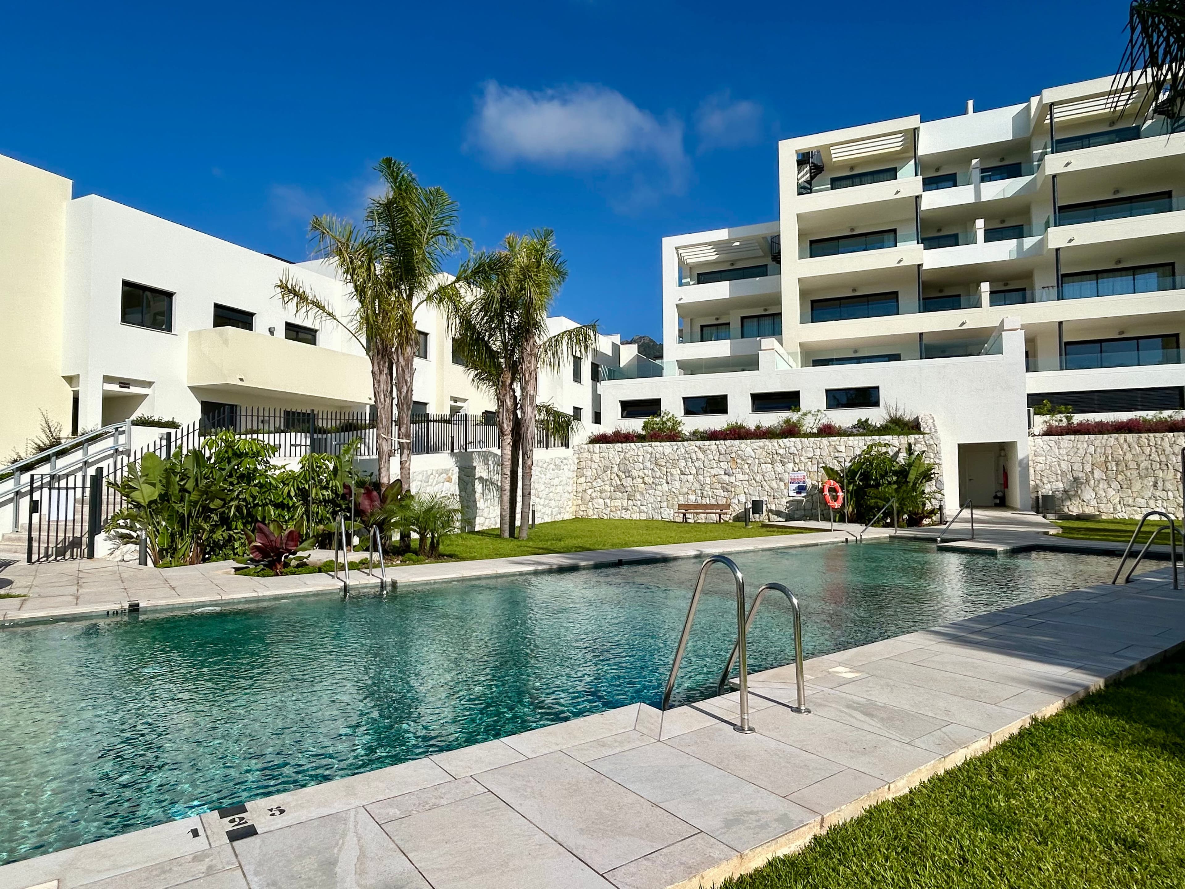 Mane 3 bedroom sea view
