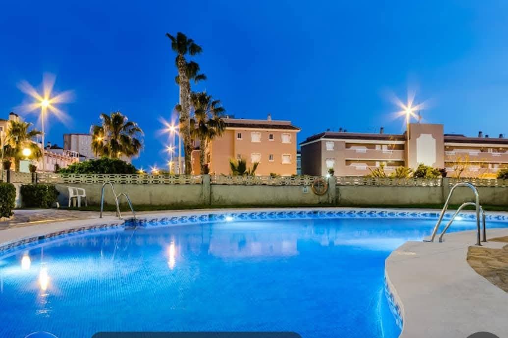 Great investment in Santa Pola next to Gran playa beach!